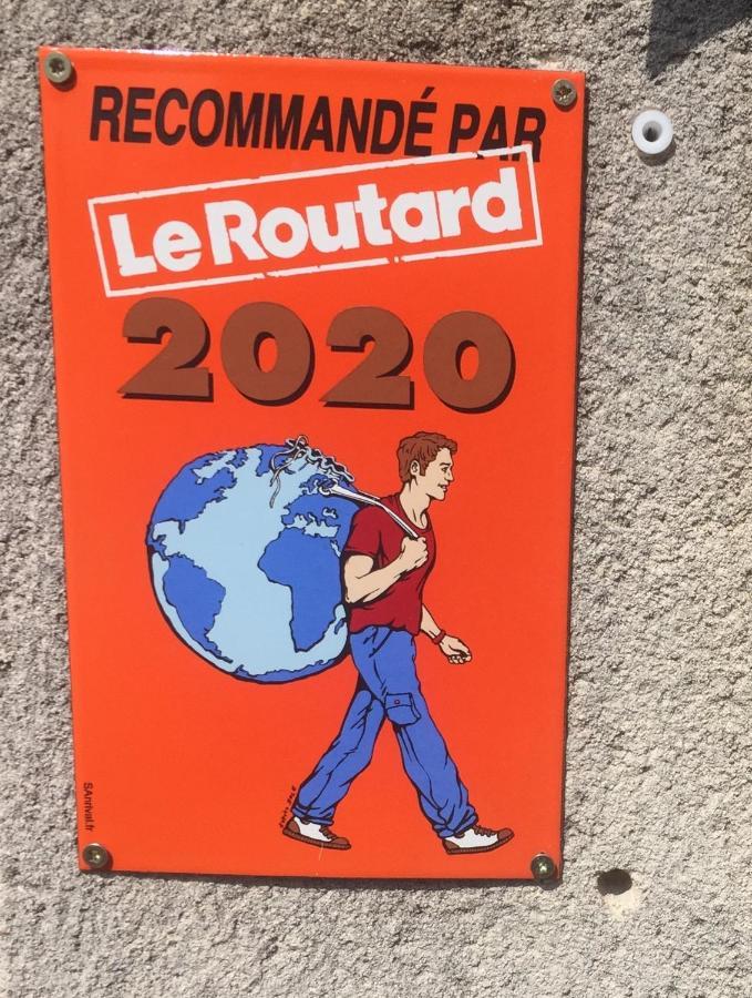Les Maitres Sonneurs Bed & Breakfast Huriel Exterior foto