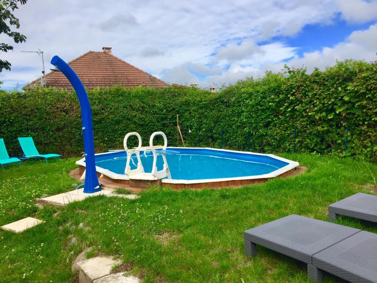 Les Maitres Sonneurs Bed & Breakfast Huriel Exterior foto
