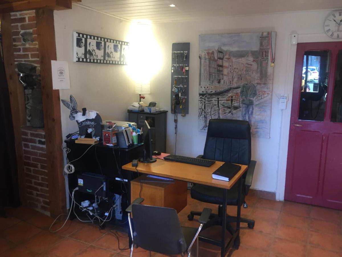 Les Maitres Sonneurs Bed & Breakfast Huriel Exterior foto